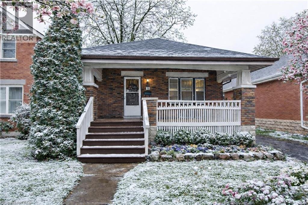 4 Mcdonald Avenue, London, Ontario  N6G 1B1 - Photo 1 - 40799629