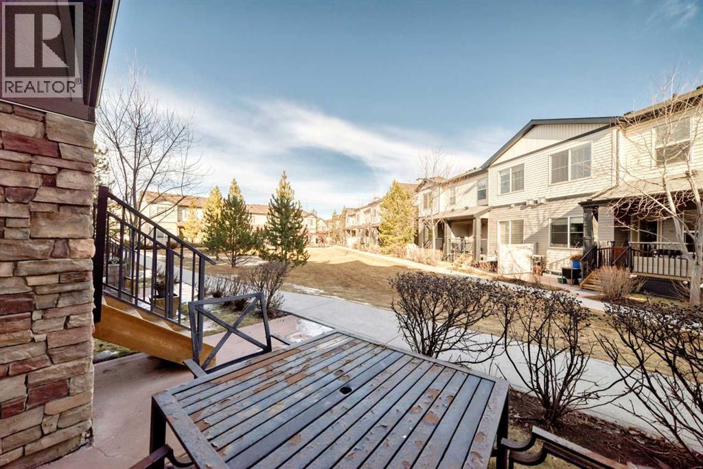 48 Copperpond Landing Se, Calgary, Alberta  T2Z 1G6 - Photo 22 - A2285922