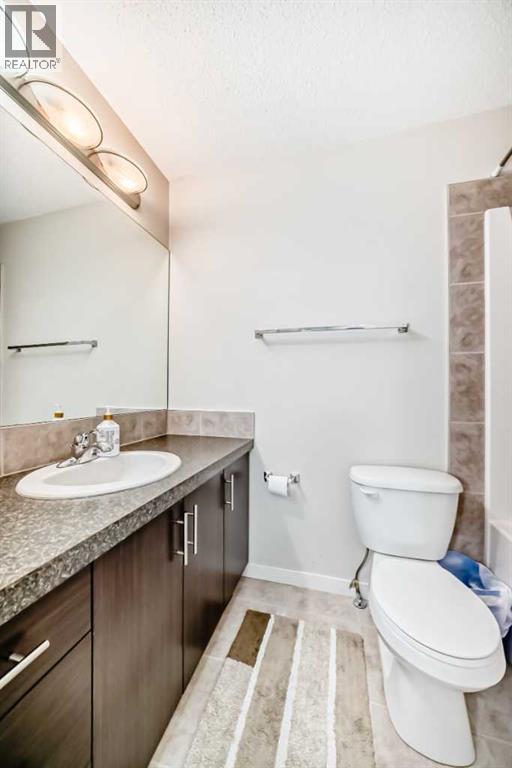 48 Copperpond Landing Se, Calgary, Alberta  T2Z 1G6 - Photo 20 - A2285922