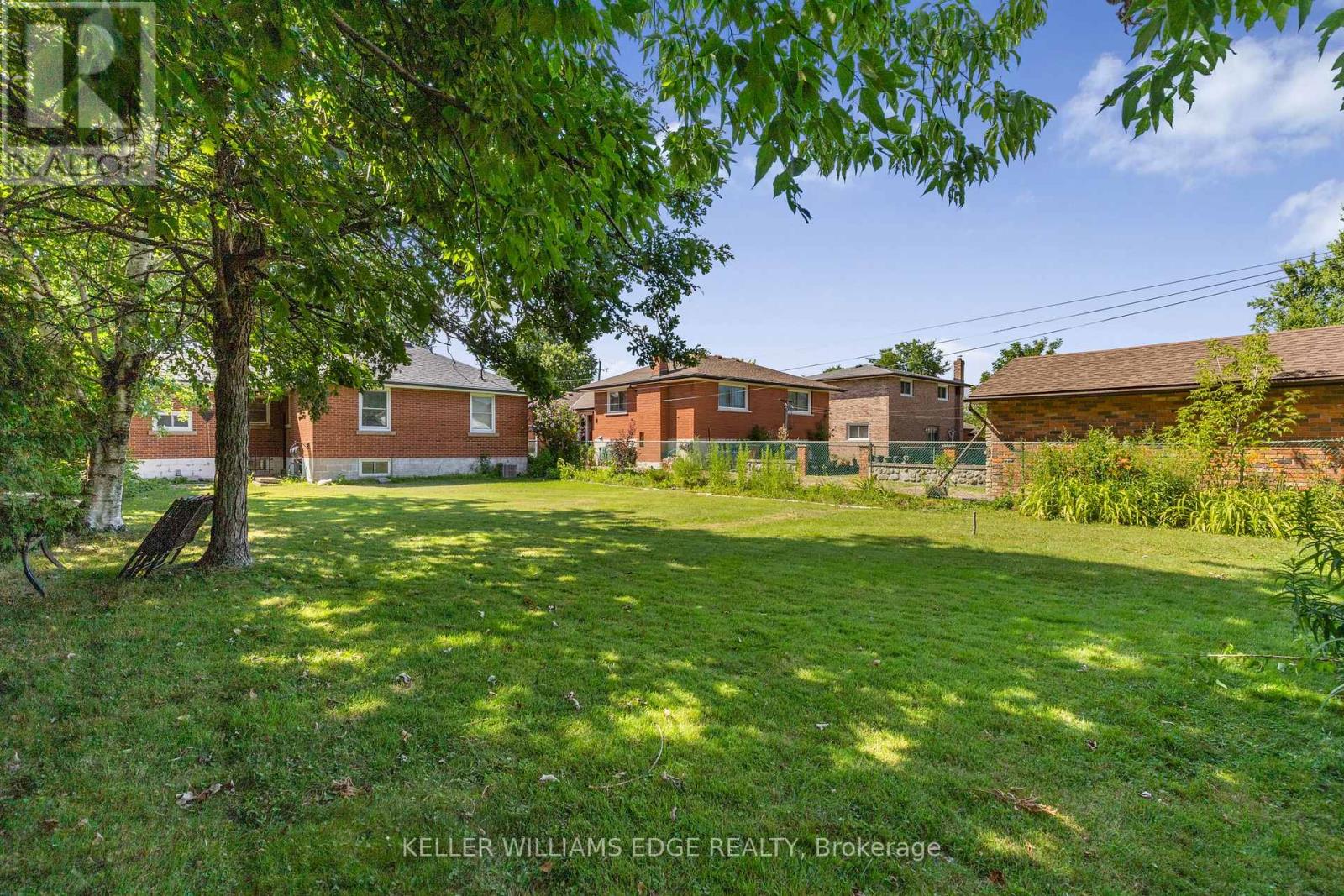 Lower - 125 Warren Avenue, Hamilton, Ontario  L9A 3C9 - Photo 4 - X12786568