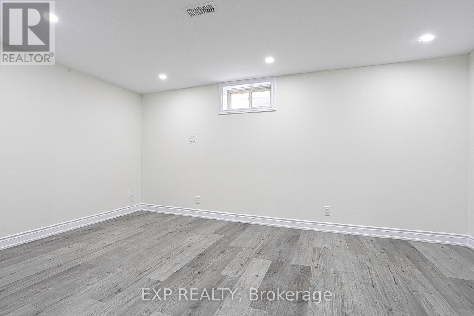 Lower - 115 Amberly Boulevard, Hamilton, Ontario  L9G 3V2 - Photo 7 - X12786598