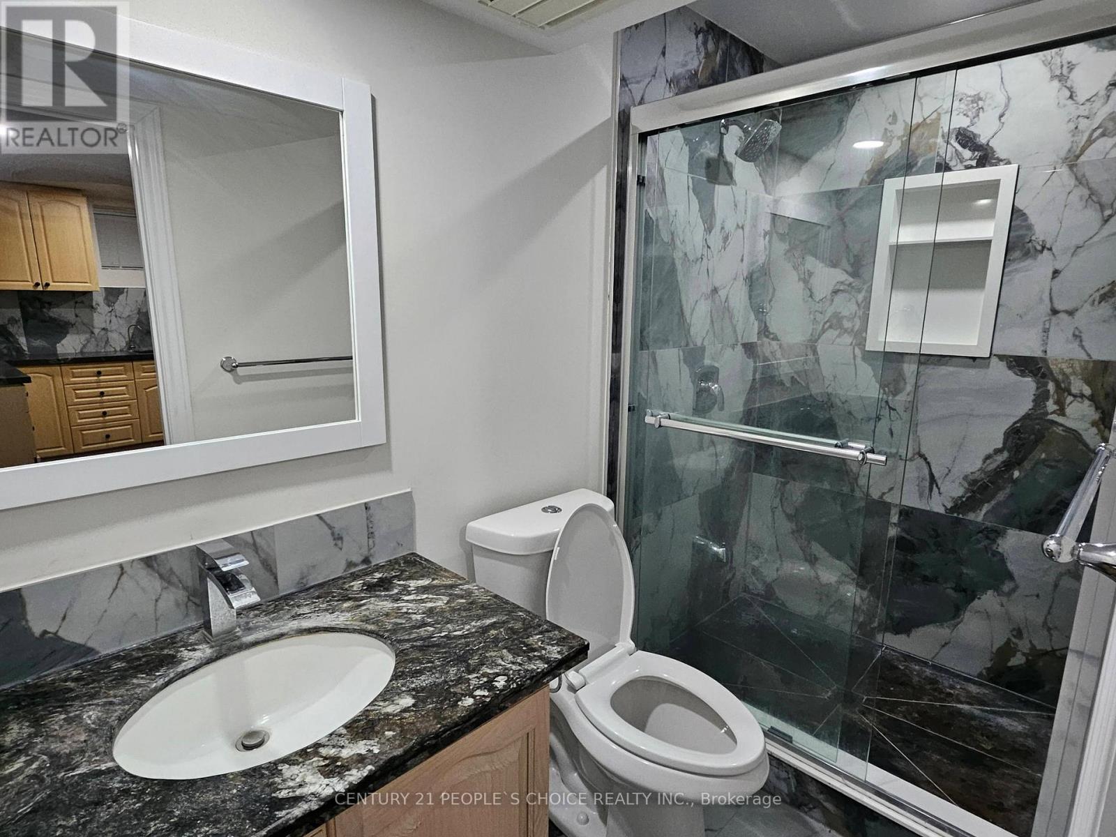 Lower - 2 Forfar Court, Kitchener, Ontario  N2B 3T5 - Photo 11 - X12786606