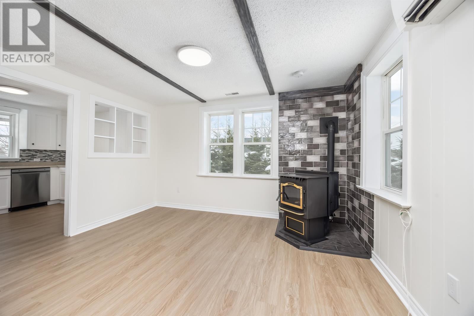 51 Pleasant Street, Kensington, Prince Edward Island  C0B 1M0 - Photo 8 - 202602672