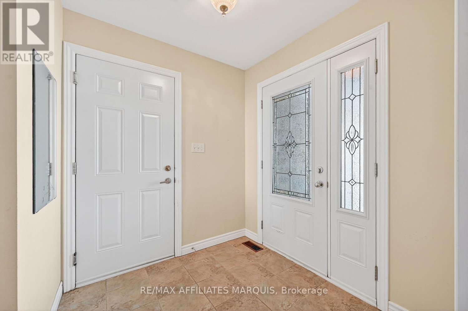 227 Lera Street, Smiths Falls, Ontario  K7A 5M5 - Photo 7 - X12786718