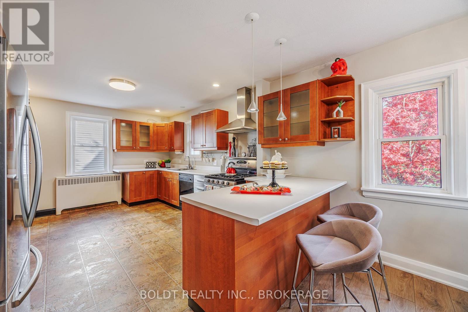 6351 Leeming Street, Niagara Falls, Ontario  L2G 1K3 - Photo 8 - X12786724