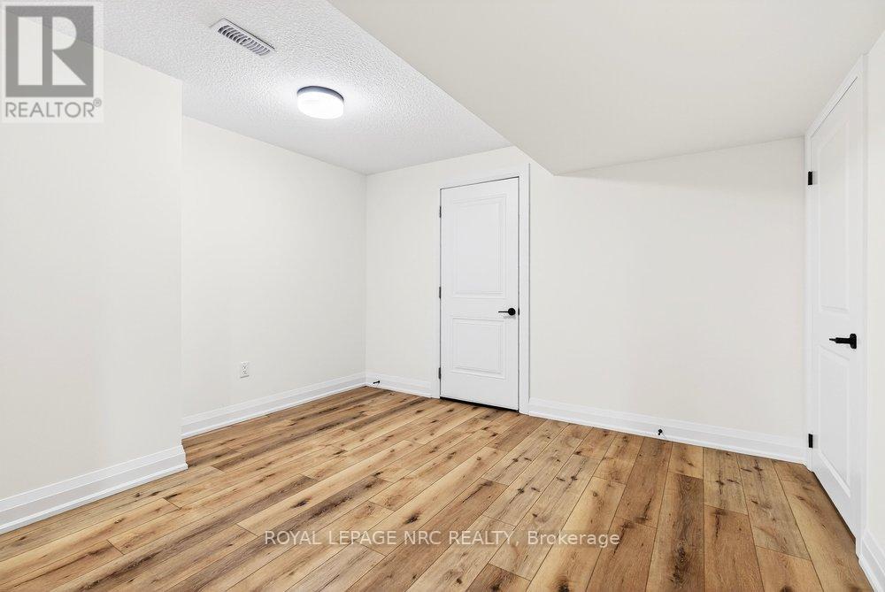 95 Beachwalk Crescent, Fort Erie, Ontario  L0S 1B0 - Photo 44 - X12786852