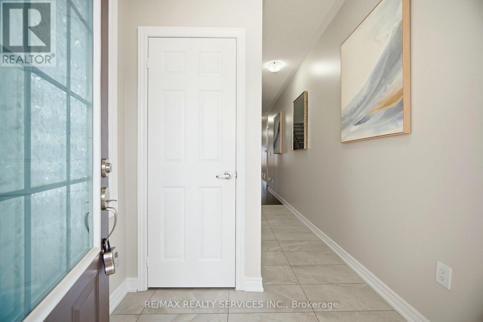 93 Benadir Avenue, Caledon, Ontario  L7C 4E7 - Photo 10 - W12786318