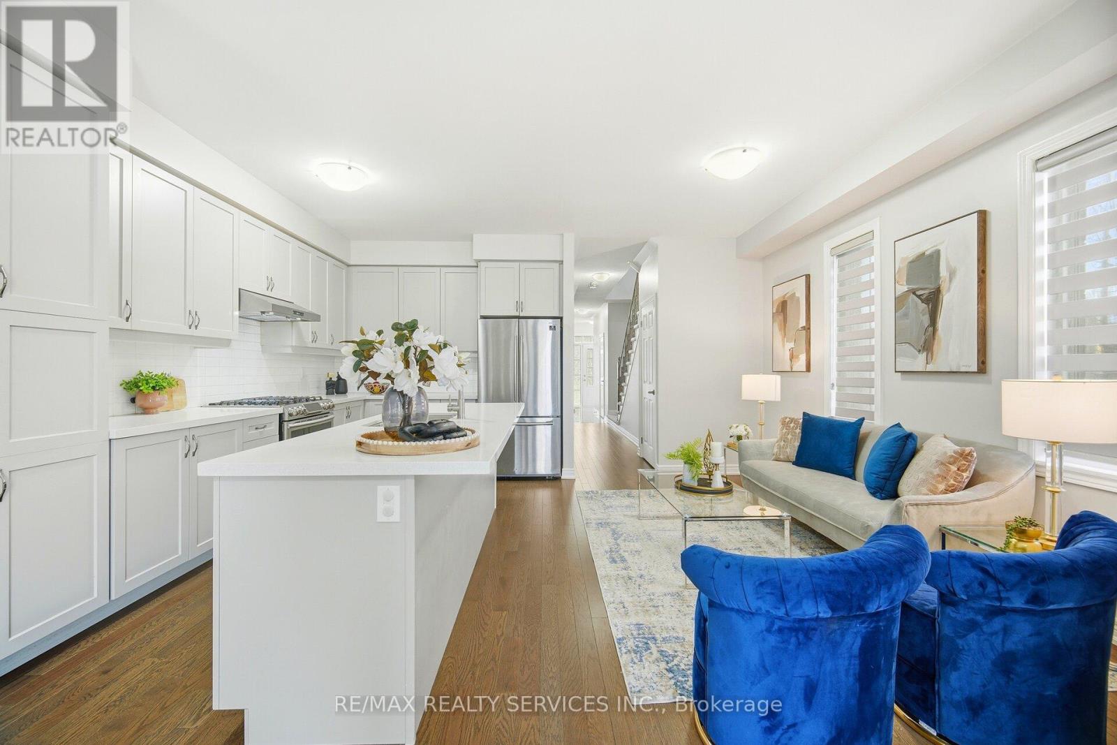 93 Benadir Avenue, Caledon, Ontario  L7C 4E7 - Photo 11 - W12786318