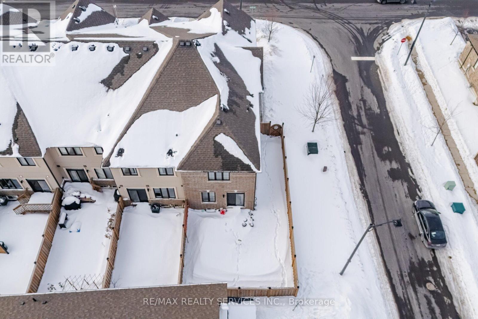 93 Benadir Avenue, Caledon, Ontario  L7C 4E7 - Photo 46 - W12786318