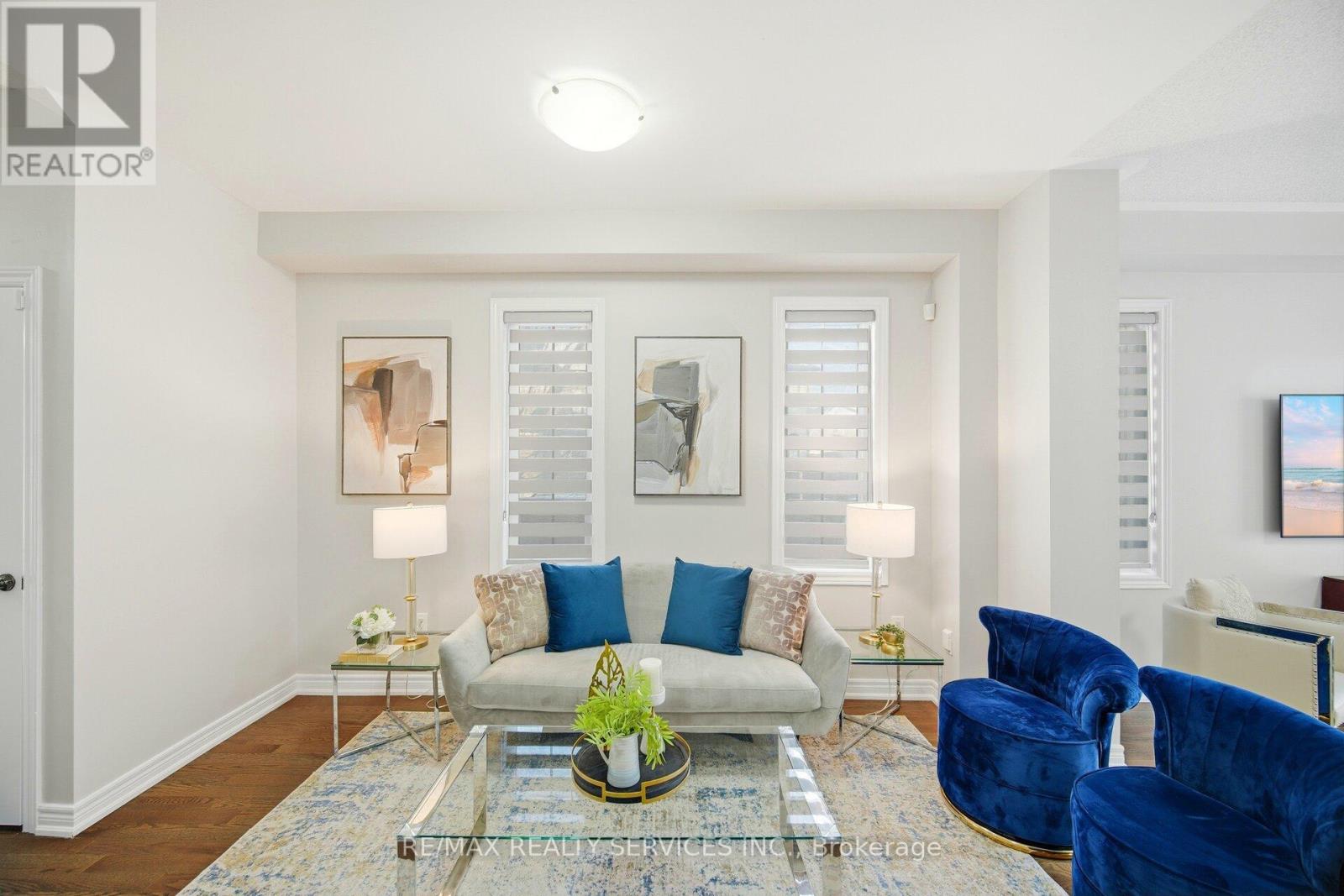 93 Benadir Avenue, Caledon, Ontario  L7C 4E7 - Photo 4 - W12786318