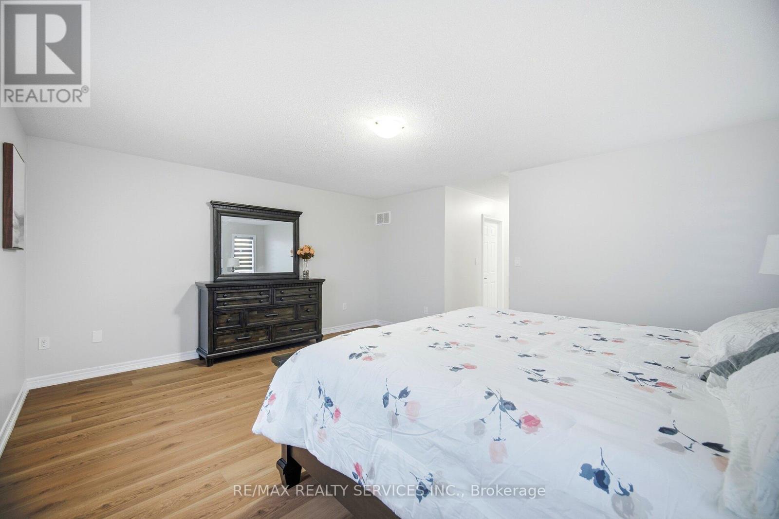 93 Benadir Avenue, Caledon, Ontario  L7C 4E7 - Photo 23 - W12786318