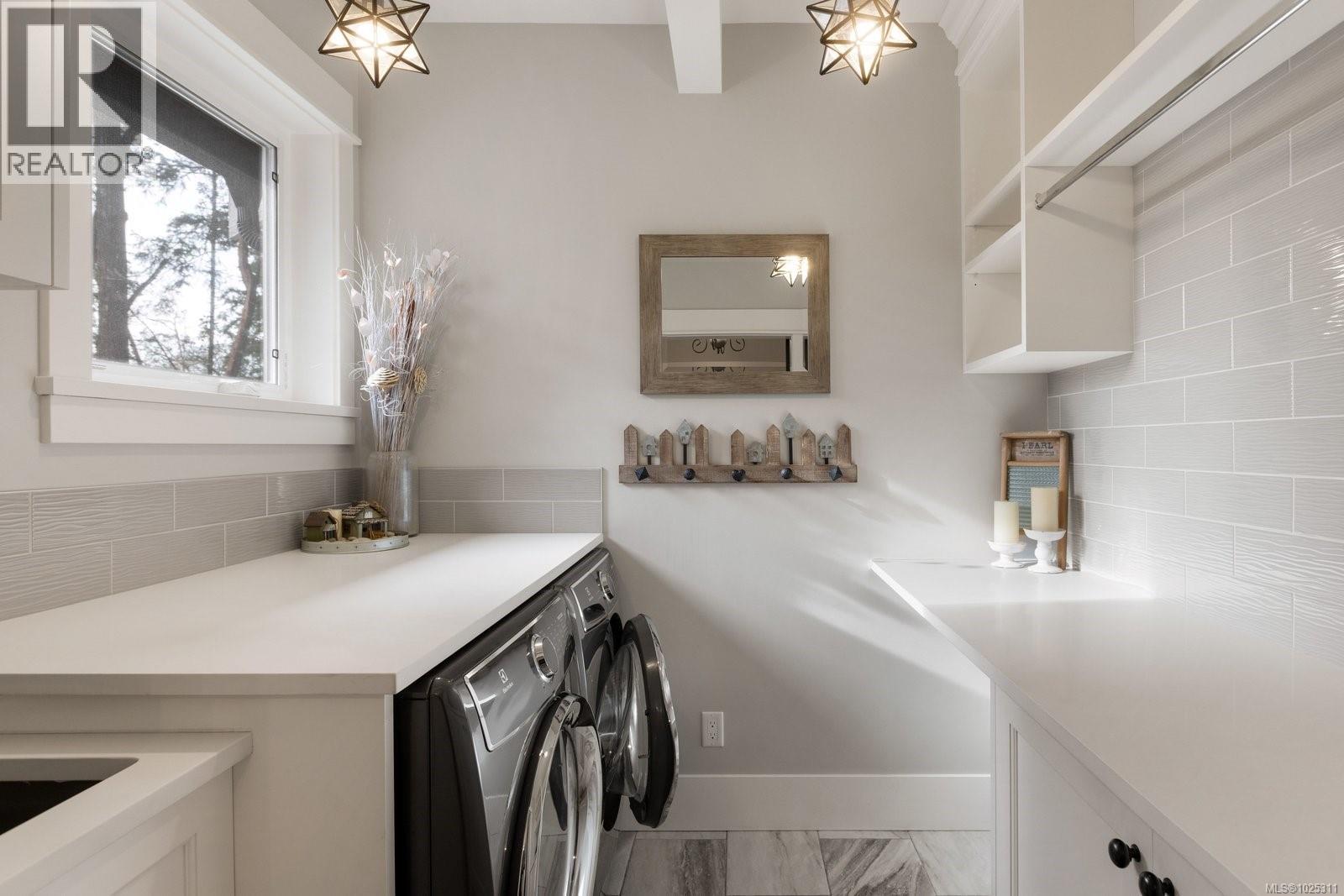 390 Wain Rd, North Saanich, British Columbia  V8L 5P9 - Photo 26 - 1025311