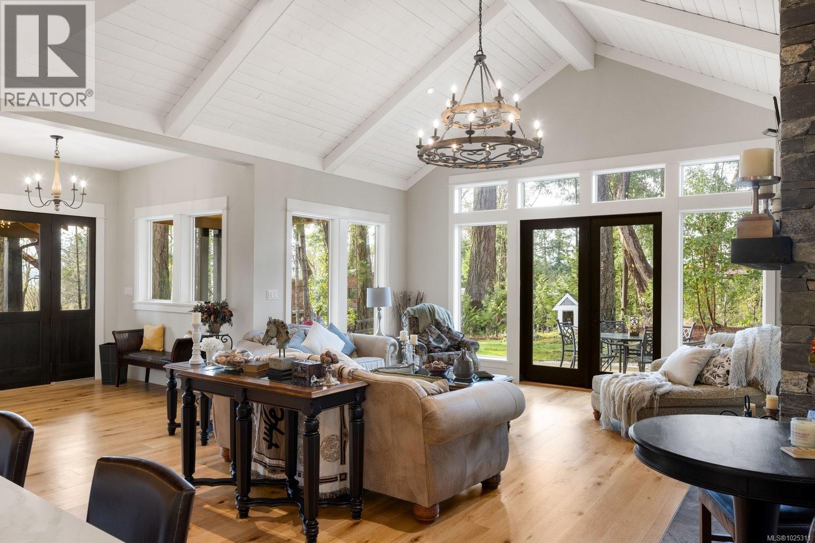 390 Wain Rd, North Saanich, British Columbia  V8L 5P9 - Photo 3 - 1025311