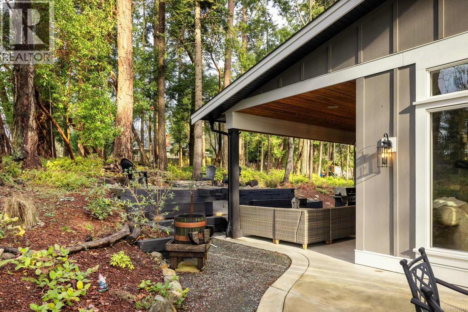 390 Wain Rd, North Saanich, British Columbia  V8L 5P9 - Photo 46 - 1025311