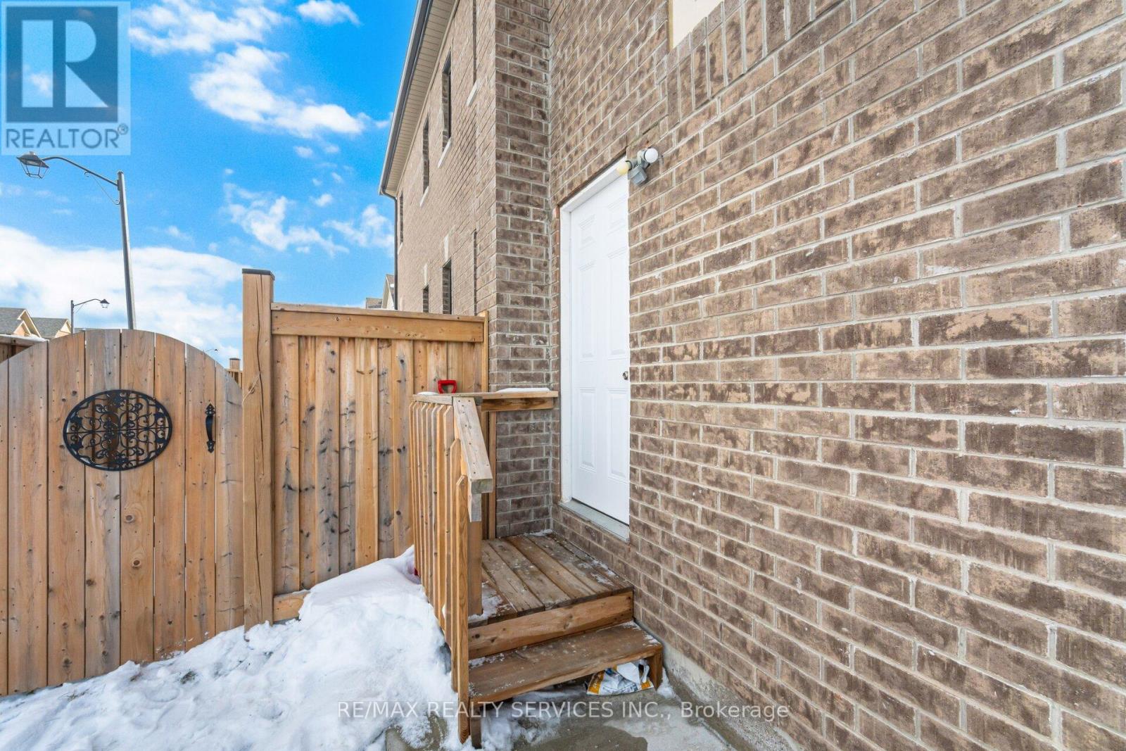 93 Benadir Avenue, Caledon, Ontario  L7C 4E7 - Photo 41 - W12786318