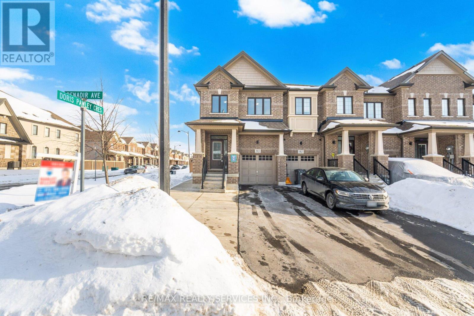 93 Benadir Avenue, Caledon, Ontario  L7C 4E7 - Photo 9 - W12786318