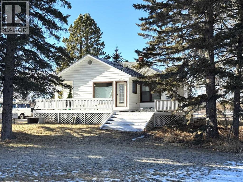 27, 4354 Highway 27, Rural Mountain View County, Alberta  T0M 1X0 - Photo 1 - A2285497