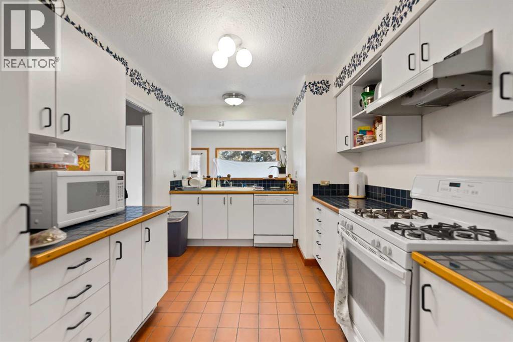 27, 4354 Highway 27, Rural Mountain View County, Alberta  T0M 1X0 - Photo 17 - A2285497