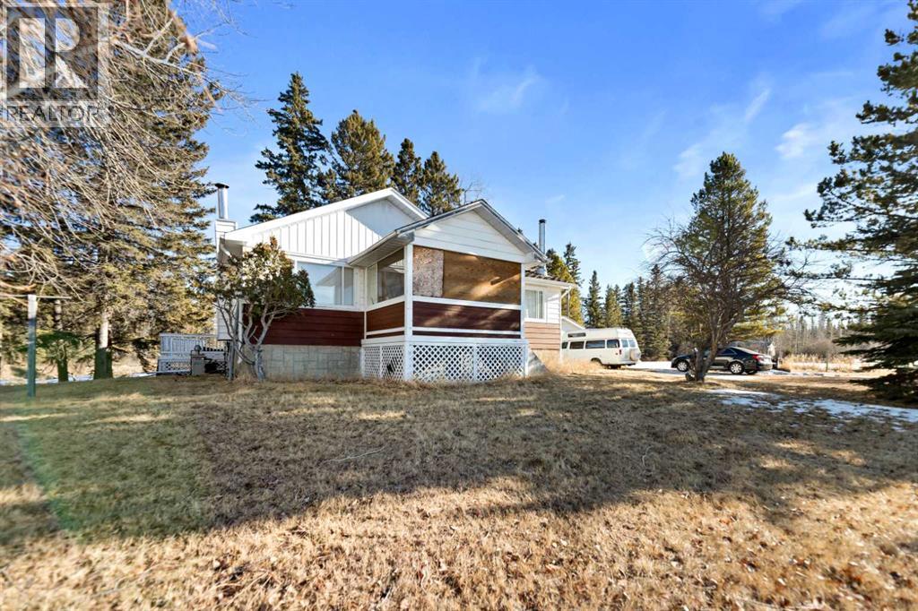 27, 4354 Highway 27, Rural Mountain View County, Alberta  T0M 1X0 - Photo 6 - A2285497