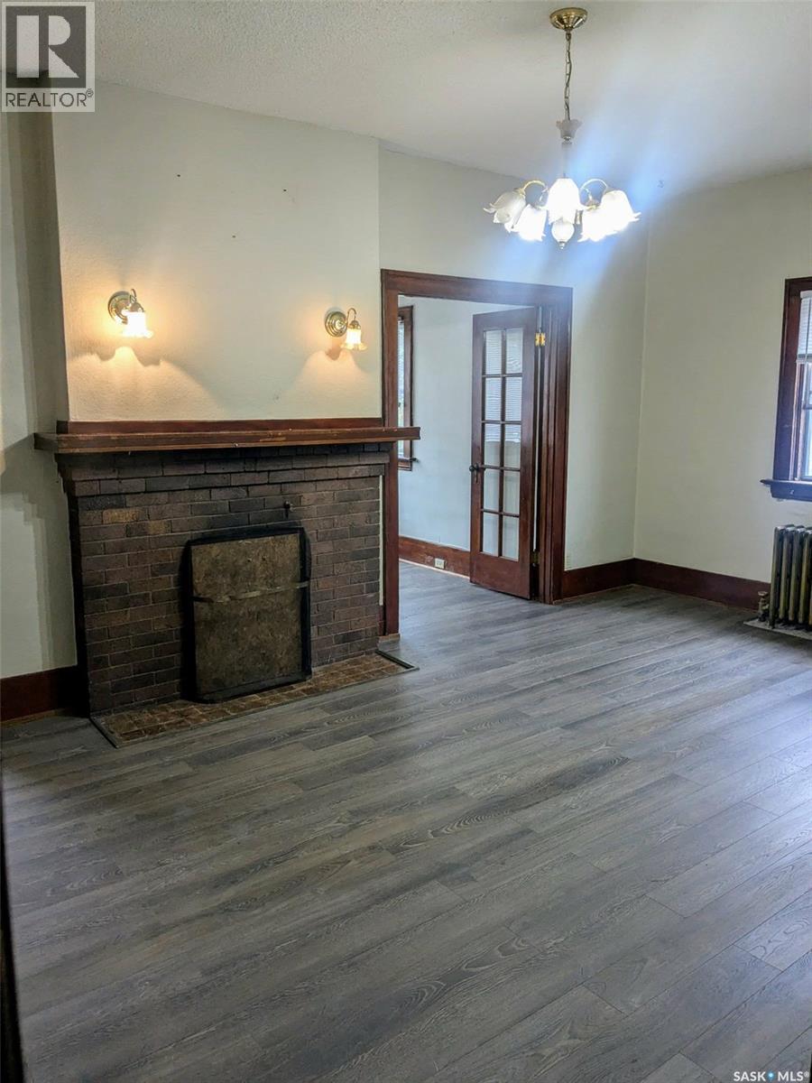 412 Iroquois Street W, Moose Jaw, Saskatchewan  S6H 5B3 - Photo 9 - SK028527