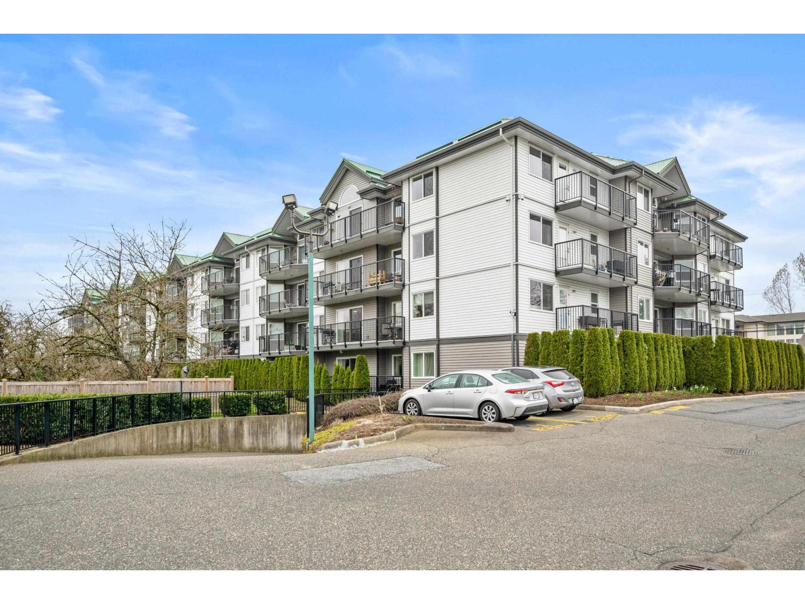 315 32044 Old Yale Road, Abbotsford, British Columbia  V2T 2C9 - Photo 3 - R3089190