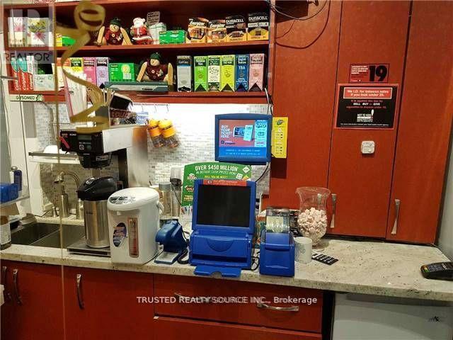 19 - 384 Yonge Street, Toronto (Bay Street Corridor), Ontario  M5B 1S8 - Photo 11 - C12786800