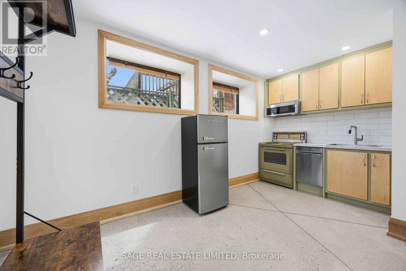 Lower - 67 Shannon Street, Toronto, Ontario  M6J 2E6 - Photo 16 - C12786808