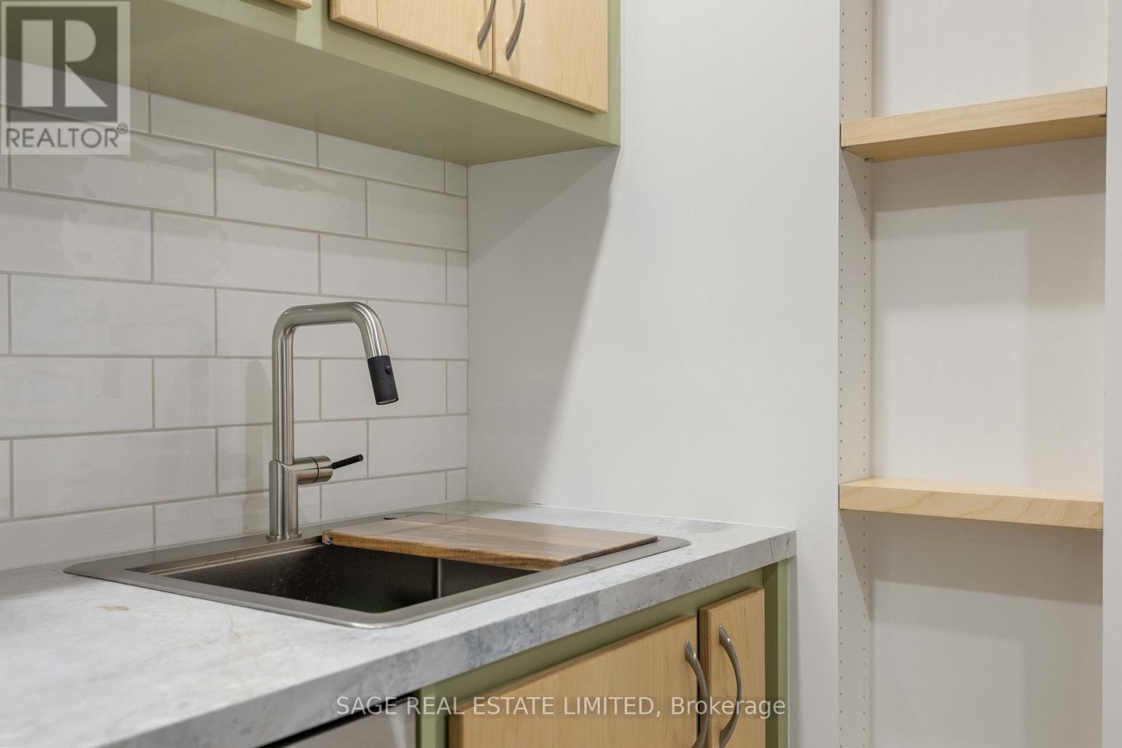 Lower - 67 Shannon Street, Toronto, Ontario  M6J 2E6 - Photo 7 - C12786808