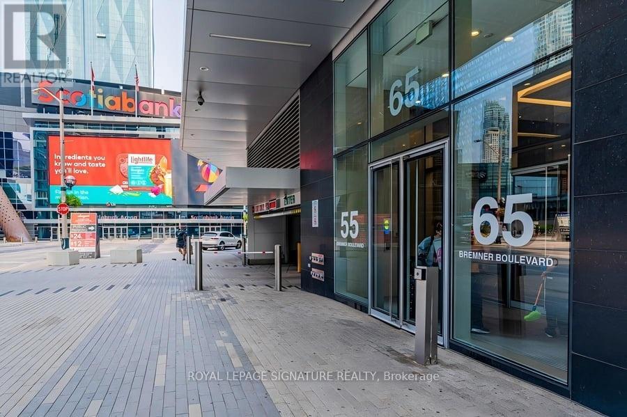 2306 - 55 Bremner Boulevard, Toronto, Ontario  M5J 0A6 - Photo 2 - C12786810