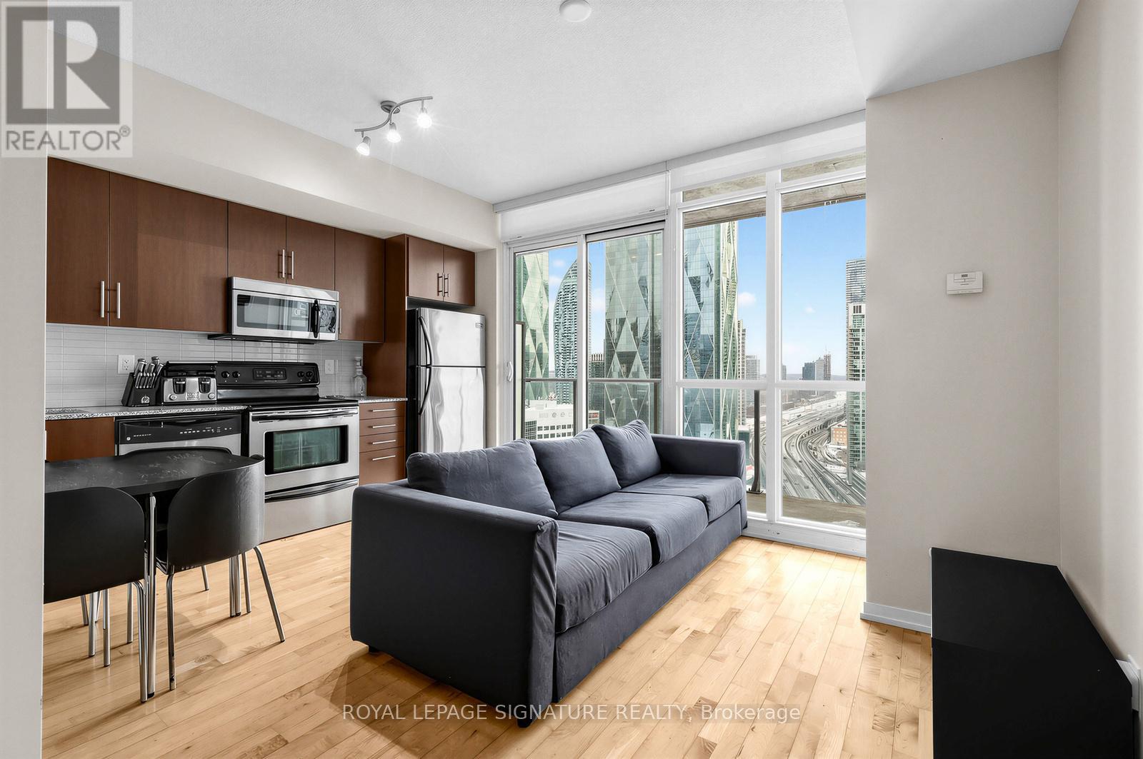 2306 - 55 Bremner Boulevard, Toronto, Ontario  M5J 0A6 - Photo 8 - C12786810