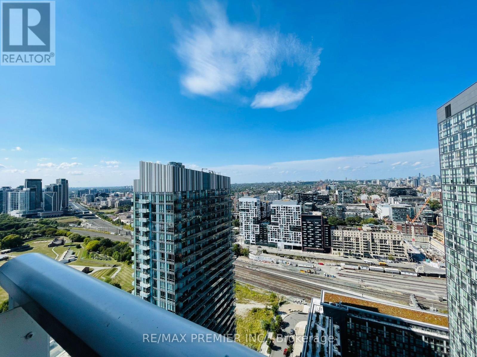 3809 - 85 Queens Wharf Road, Toronto, Ontario  M5V 0J9 - Photo 13 - C12786844