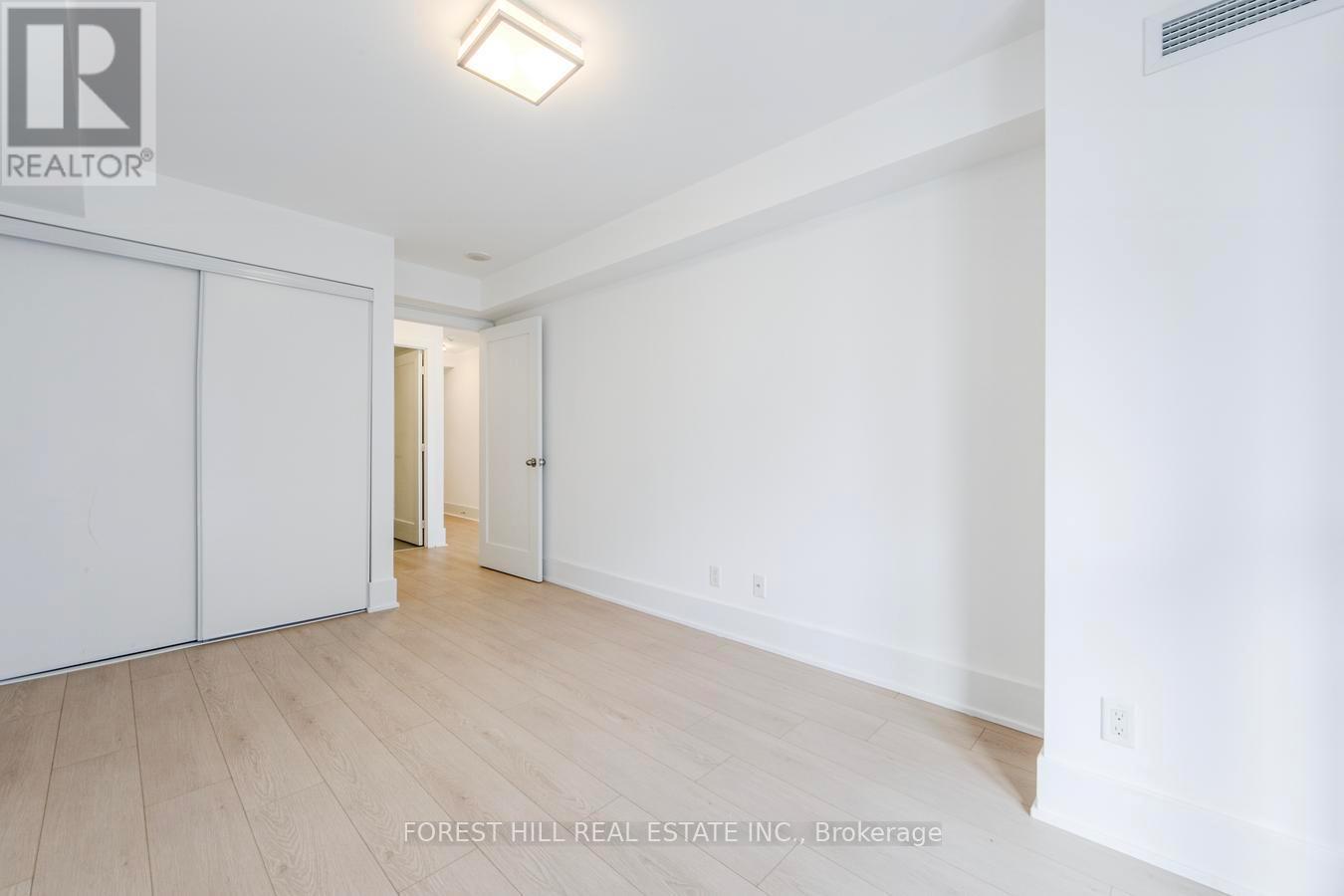 1206 - 300 Front Street W, Toronto, Ontario  M5V 0E9 - Photo 13 - C12786858