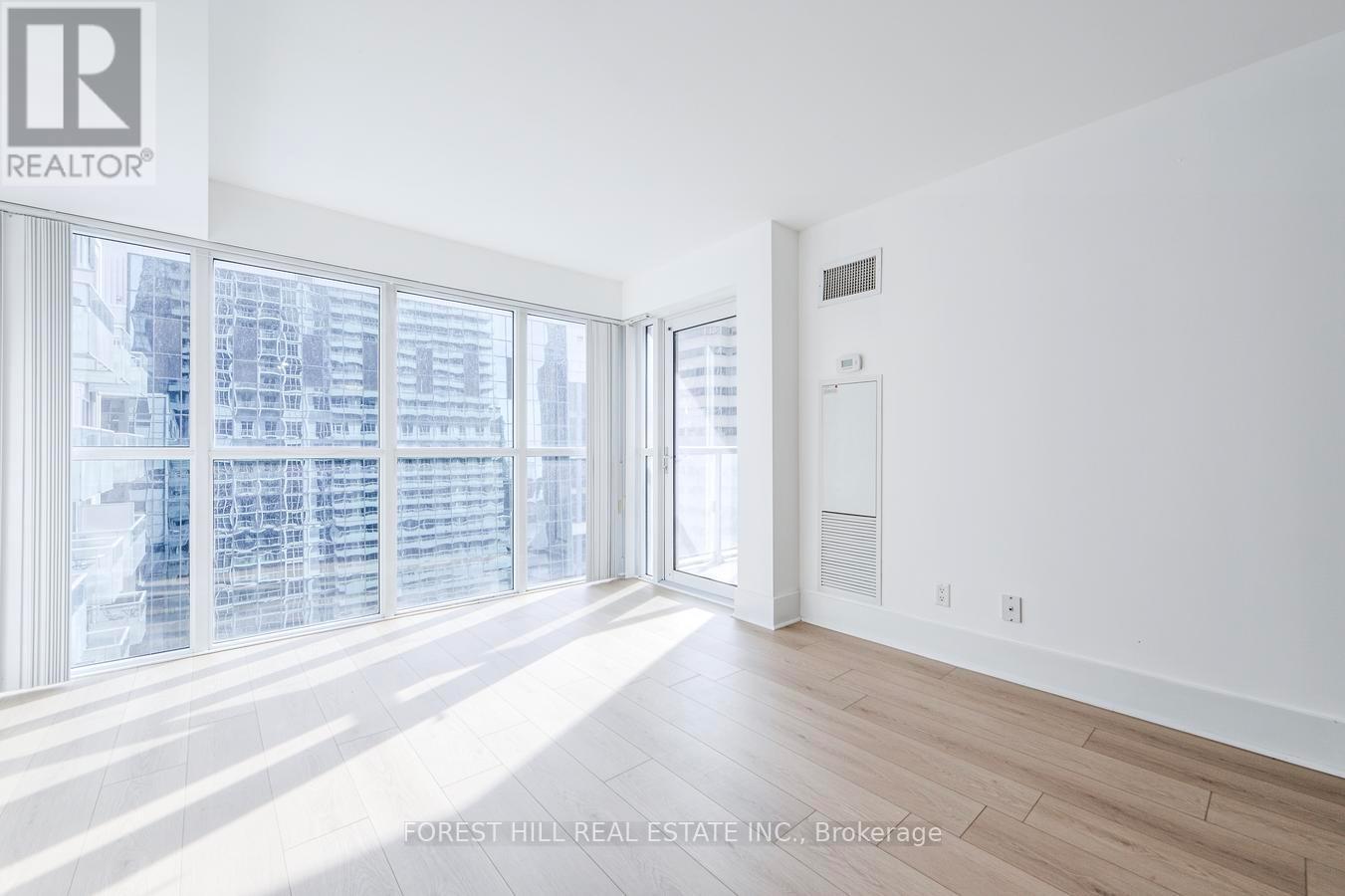 1206 - 300 Front Street W, Toronto, Ontario  M5V 0E9 - Photo 9 - C12786858