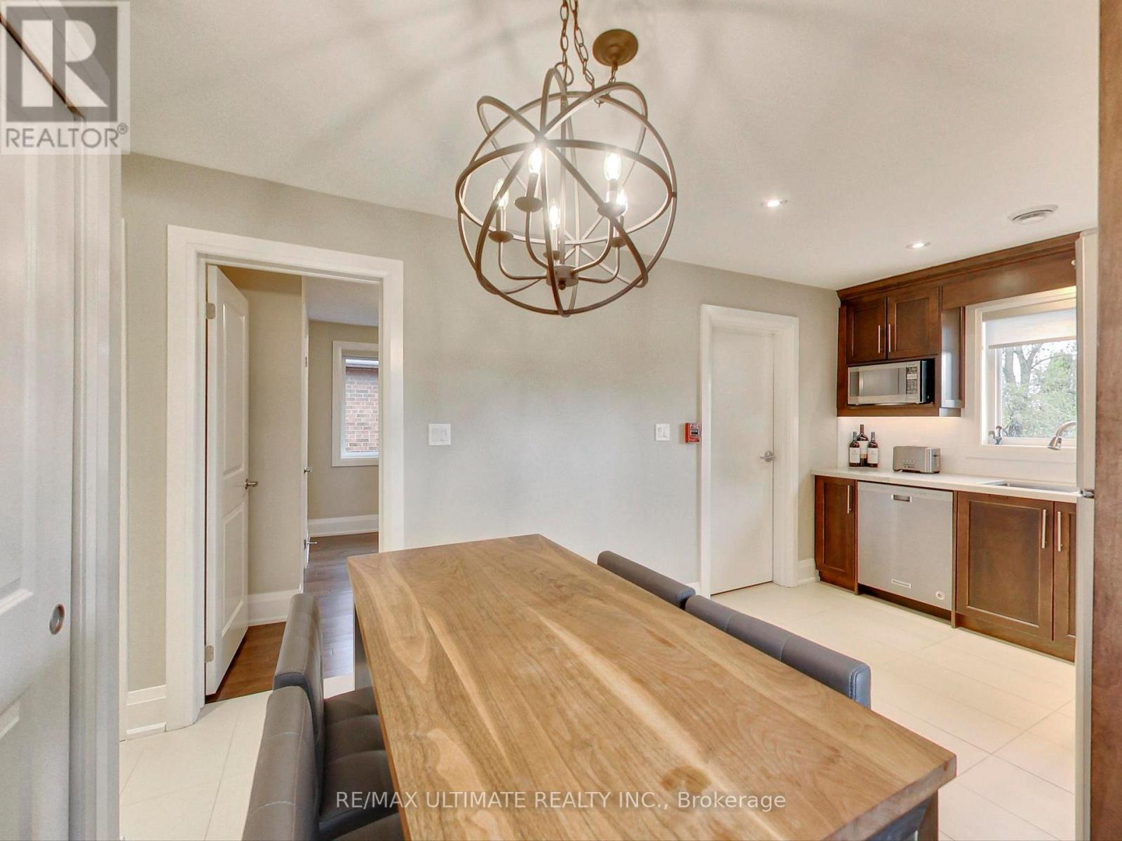 Apt #3 - 728 Vaughan Road, Toronto, Ontario  M6E 2Y9 - Photo 9 - C12786870