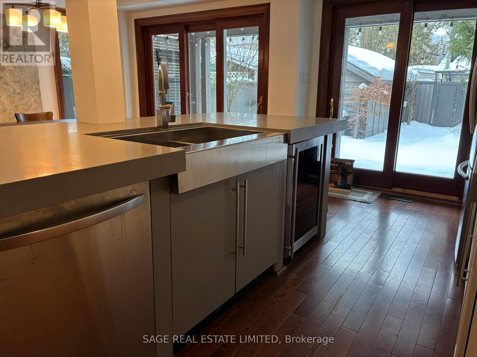 19 Beechwood Drive, Toronto, Ontario  M4K 3H7 - Photo 12 - E12786850