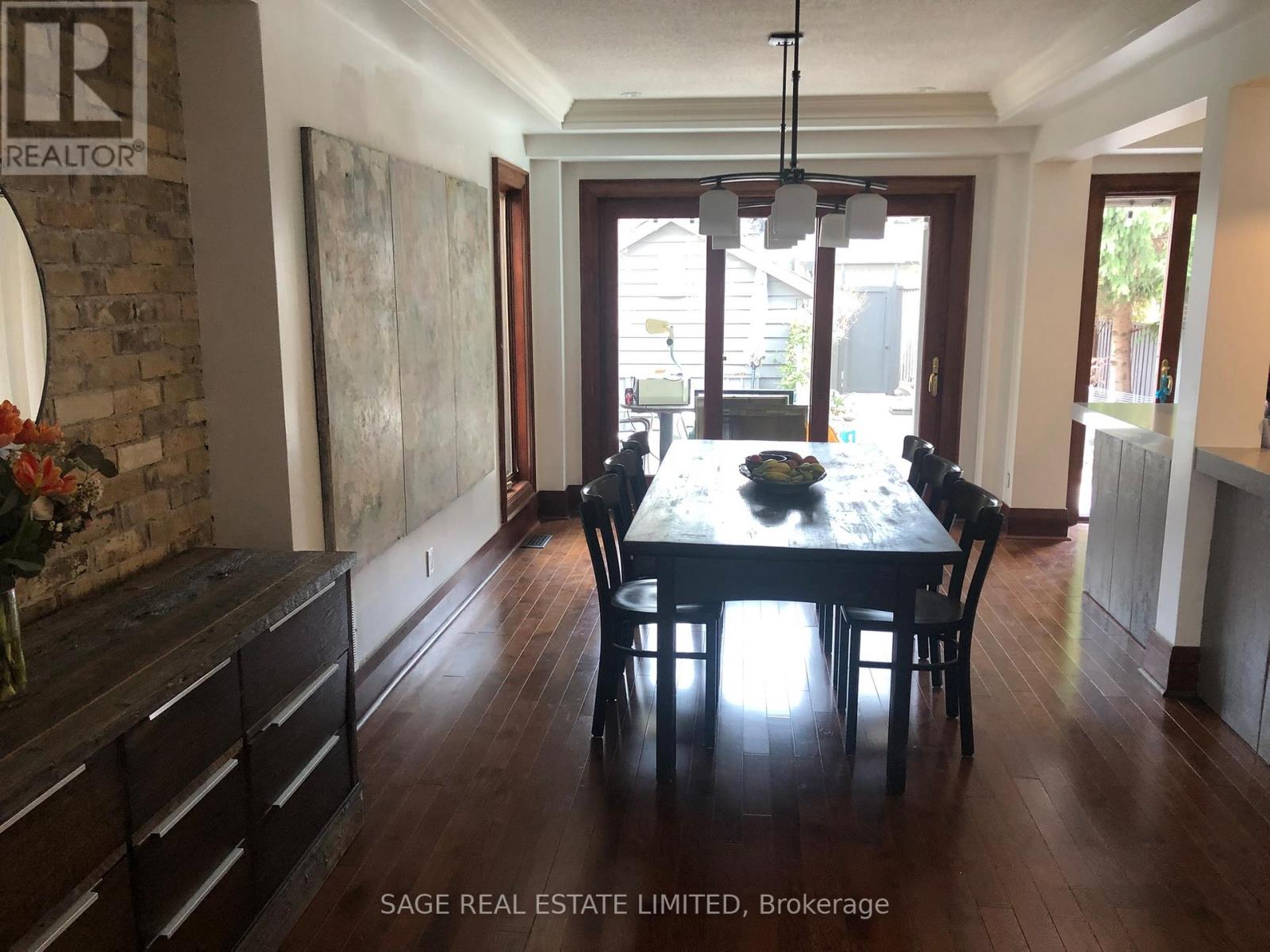 19 Beechwood Drive, Toronto, Ontario  M4K 3H7 - Photo 6 - E12786850