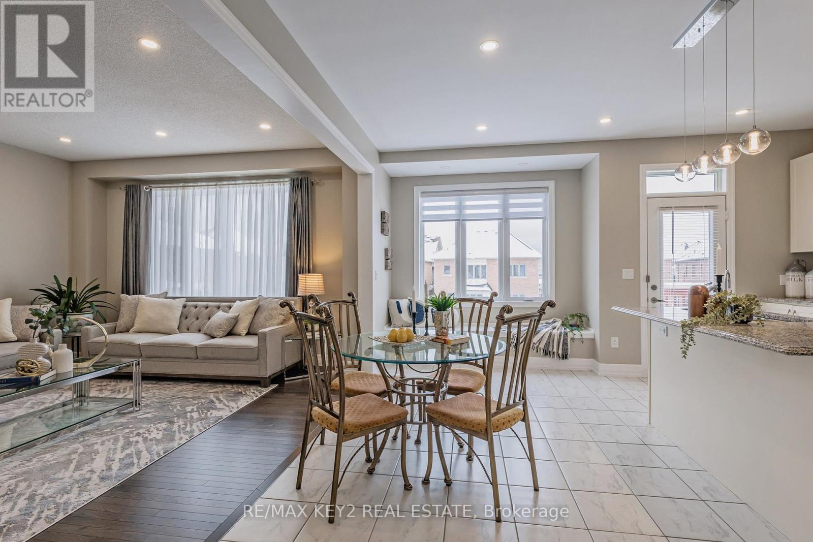 75 Pear Blossom Way, East Gwillimbury, Ontario  L9N 0T3 - Photo 14 - N12786782