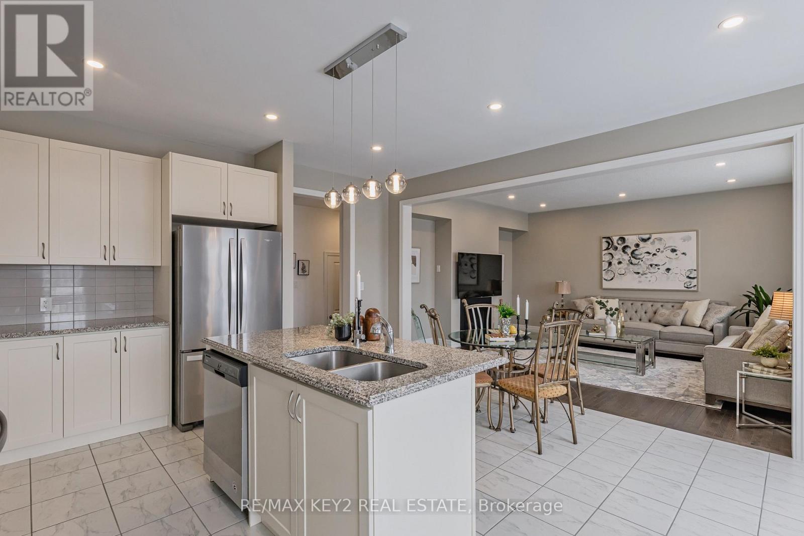 75 Pear Blossom Way, East Gwillimbury, Ontario  L9N 0T3 - Photo 17 - N12786782