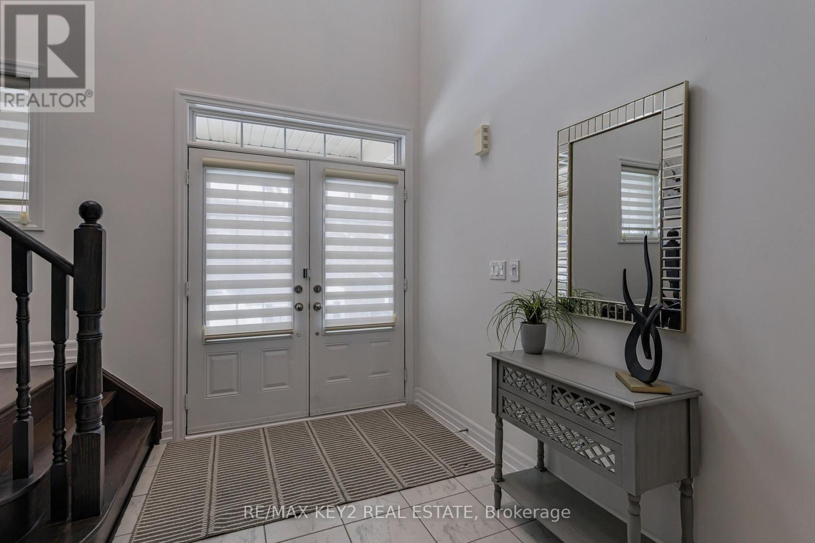 75 Pear Blossom Way, East Gwillimbury, Ontario  L9N 0T3 - Photo 2 - N12786782