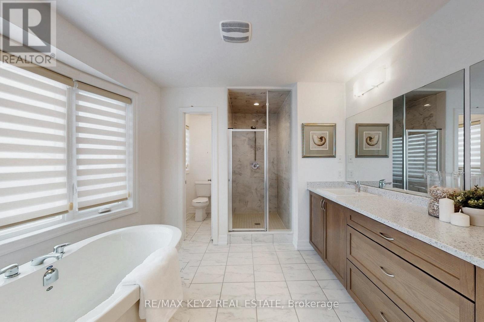 75 Pear Blossom Way, East Gwillimbury (Holland Landing), Ontario  L9N 0T3 - Photo 25 - N12786782