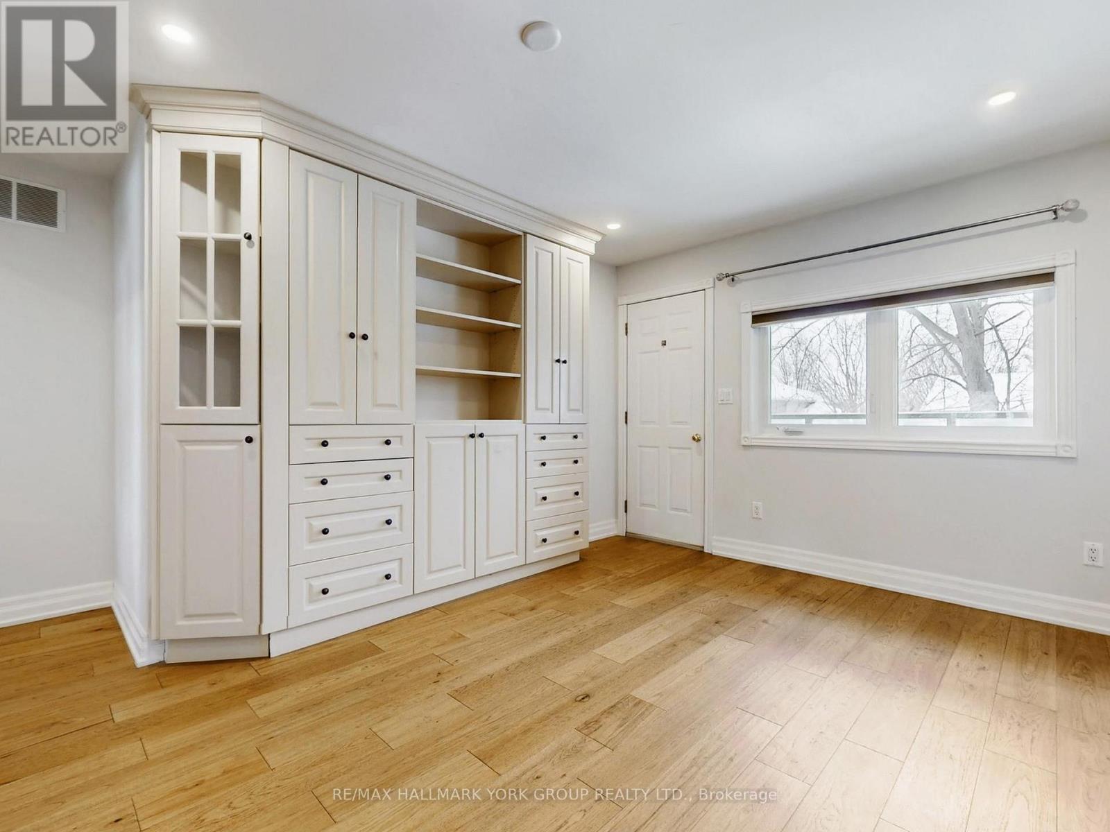 21 Willowbank Avenue, Richmond Hill, Ontario  L4E 3B4 - Photo 17 - N12786862