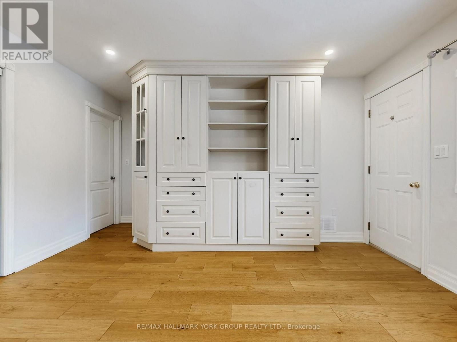 21 Willowbank Avenue, Richmond Hill, Ontario  L4E 3B4 - Photo 18 - N12786862