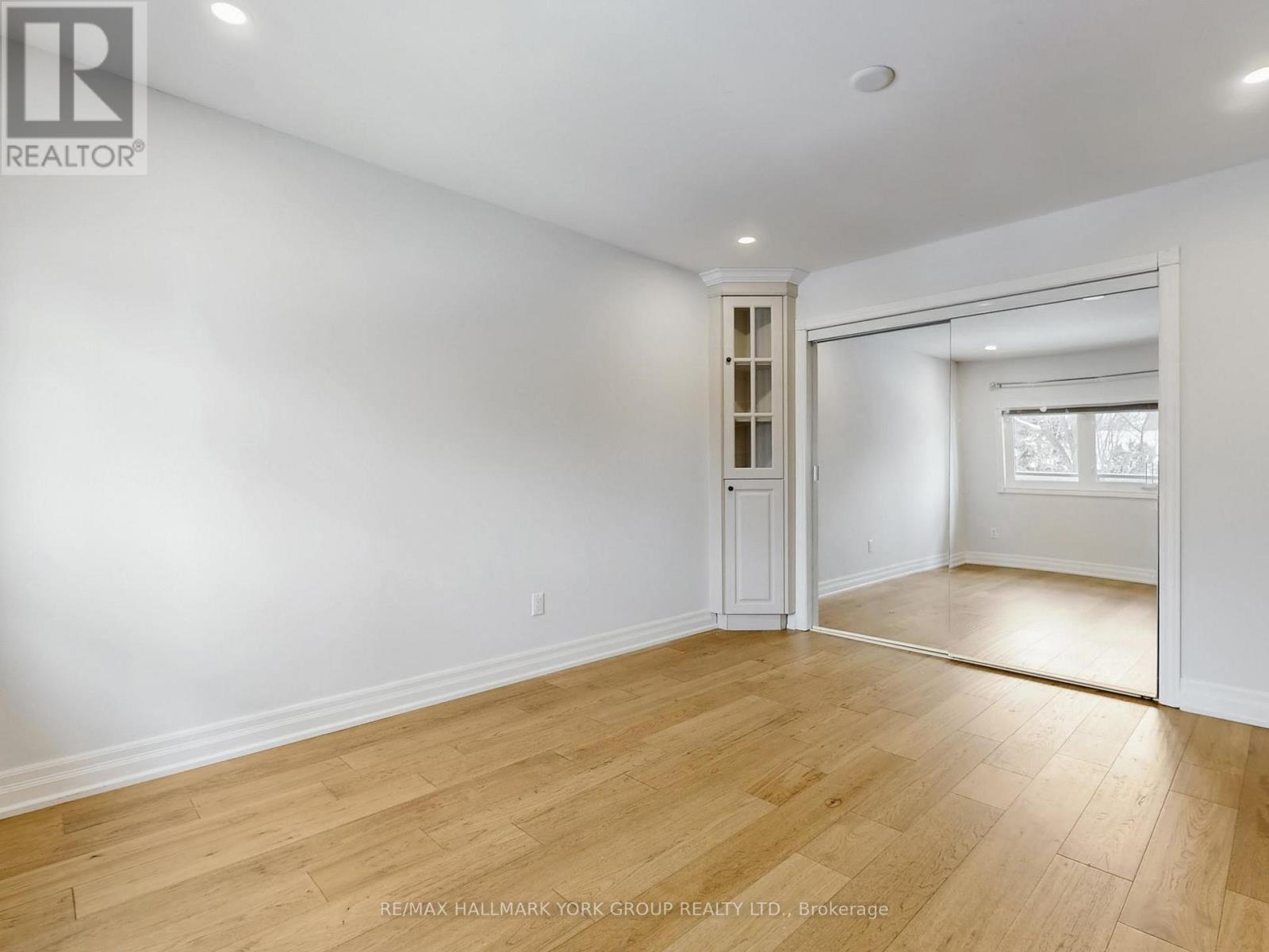 21 Willowbank Avenue, Richmond Hill, Ontario  L4E 3B4 - Photo 19 - N12786862