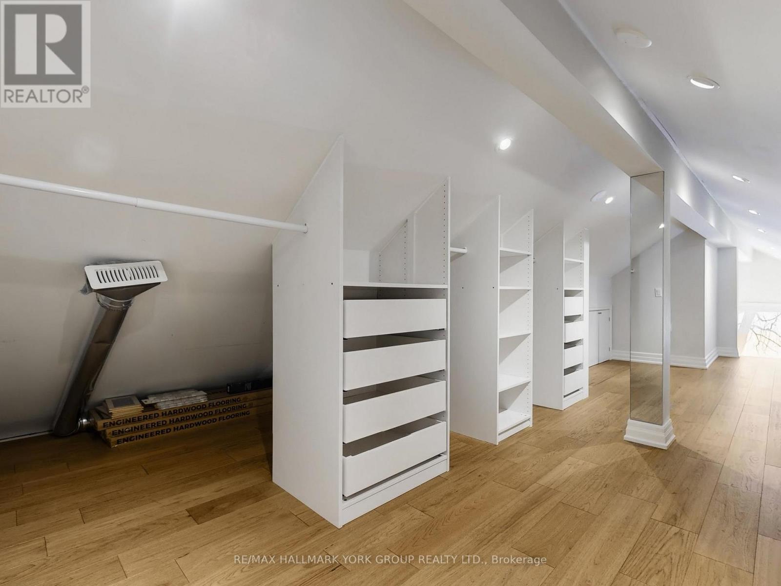 21 Willowbank Avenue, Richmond Hill, Ontario  L4E 3B4 - Photo 32 - N12786862