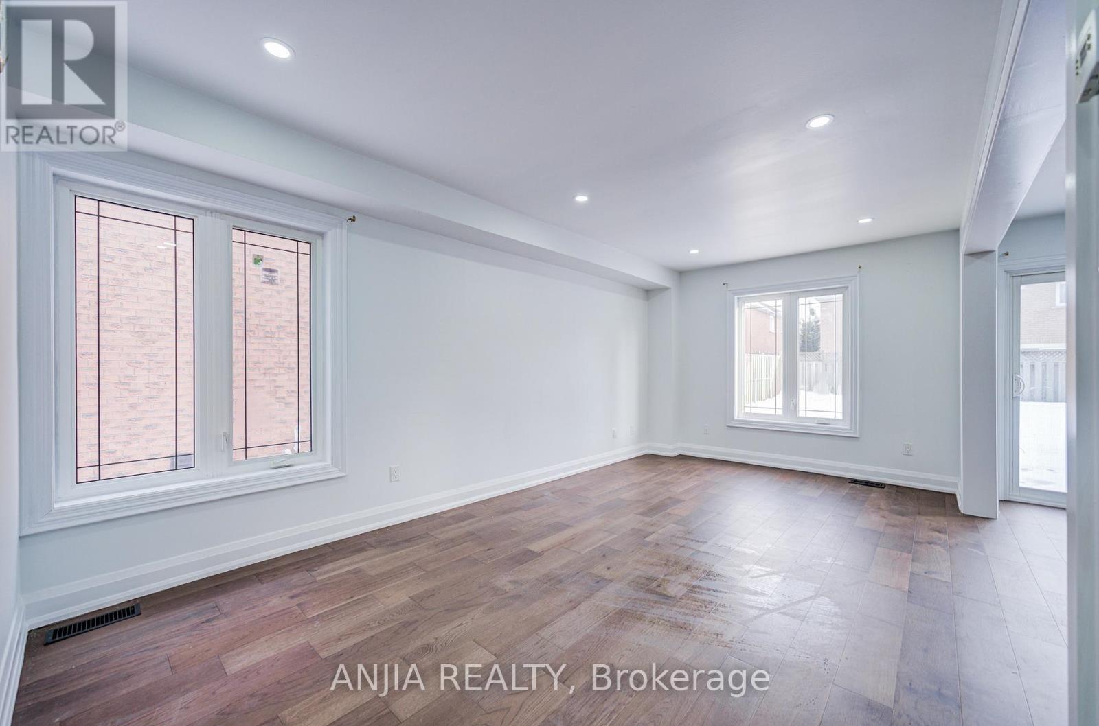 17 Kenborough Court, Markham, Ontario  L3S 3P3 - Photo 10 - N12786866