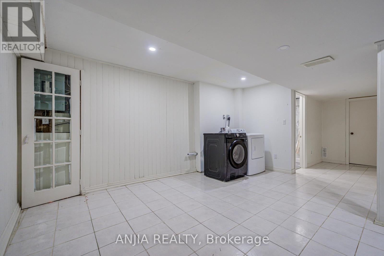 17 Kenborough Court, Markham, Ontario  L3S 3P3 - Photo 37 - N12786866