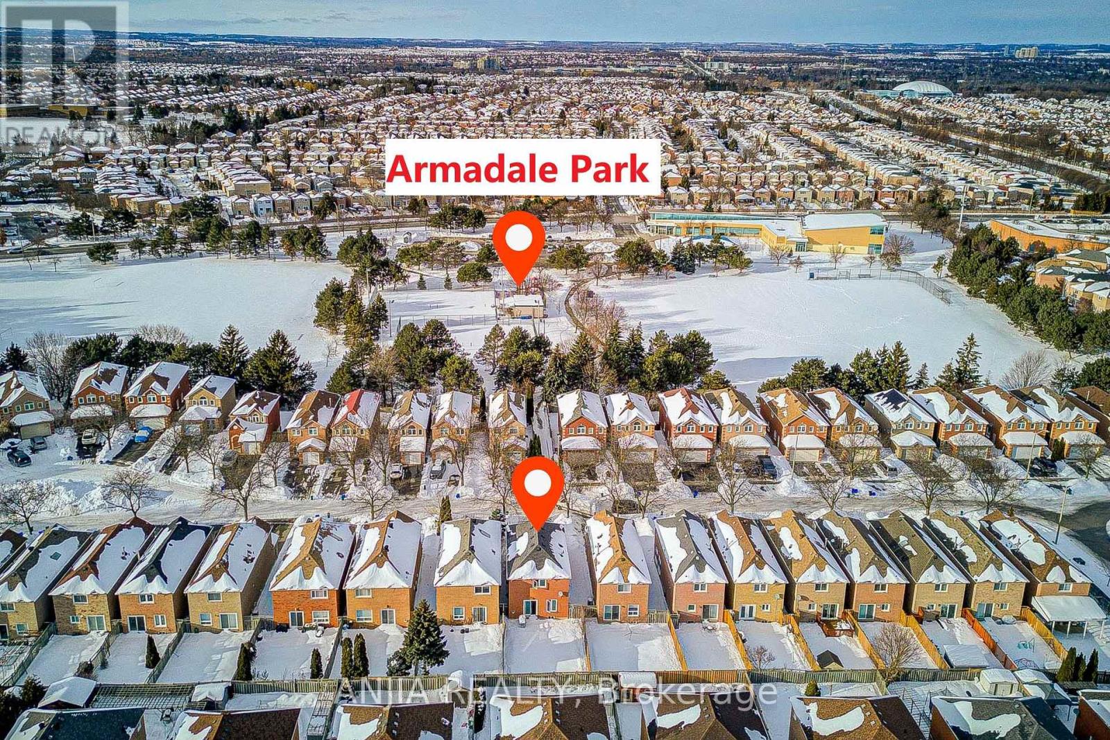 17 Kenborough Court, Markham, Ontario  L3S 3P3 - Photo 4 - N12786866