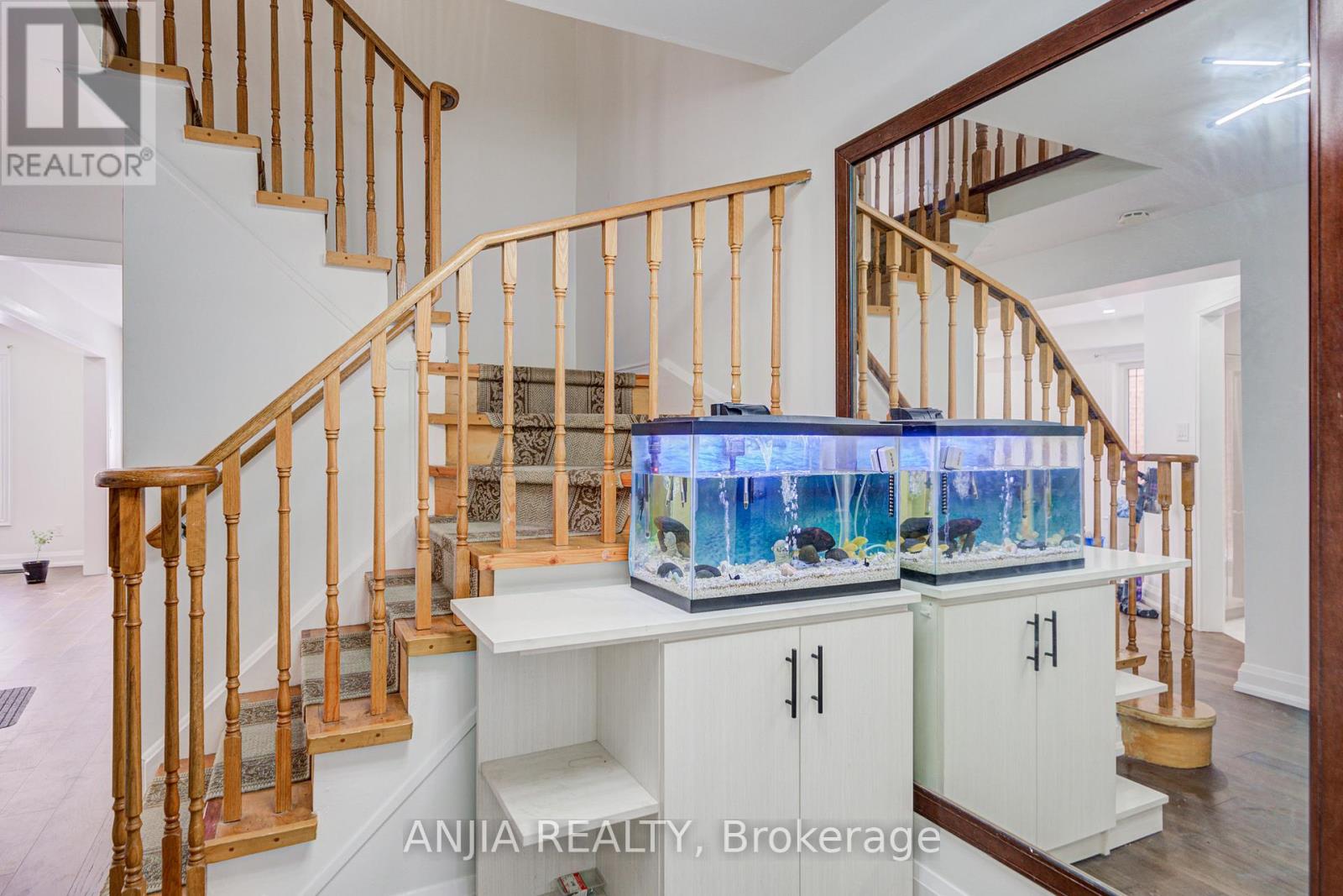 17 Kenborough Court, Markham, Ontario  L3S 3P3 - Photo 9 - N12786866