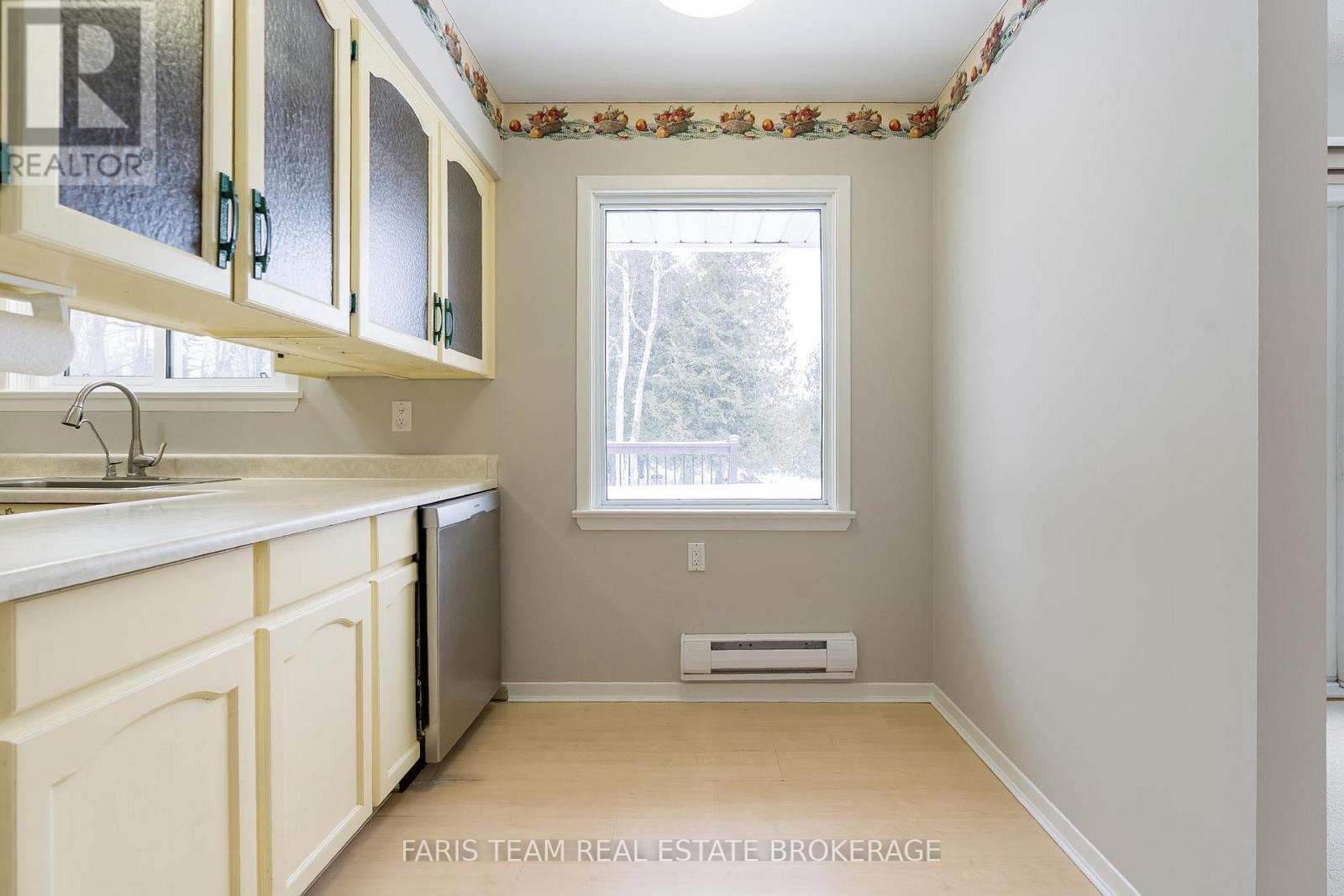 2597 George Johnston Road, Springwater, Ontario  L9X 1C7 - Photo 11 - S12786750