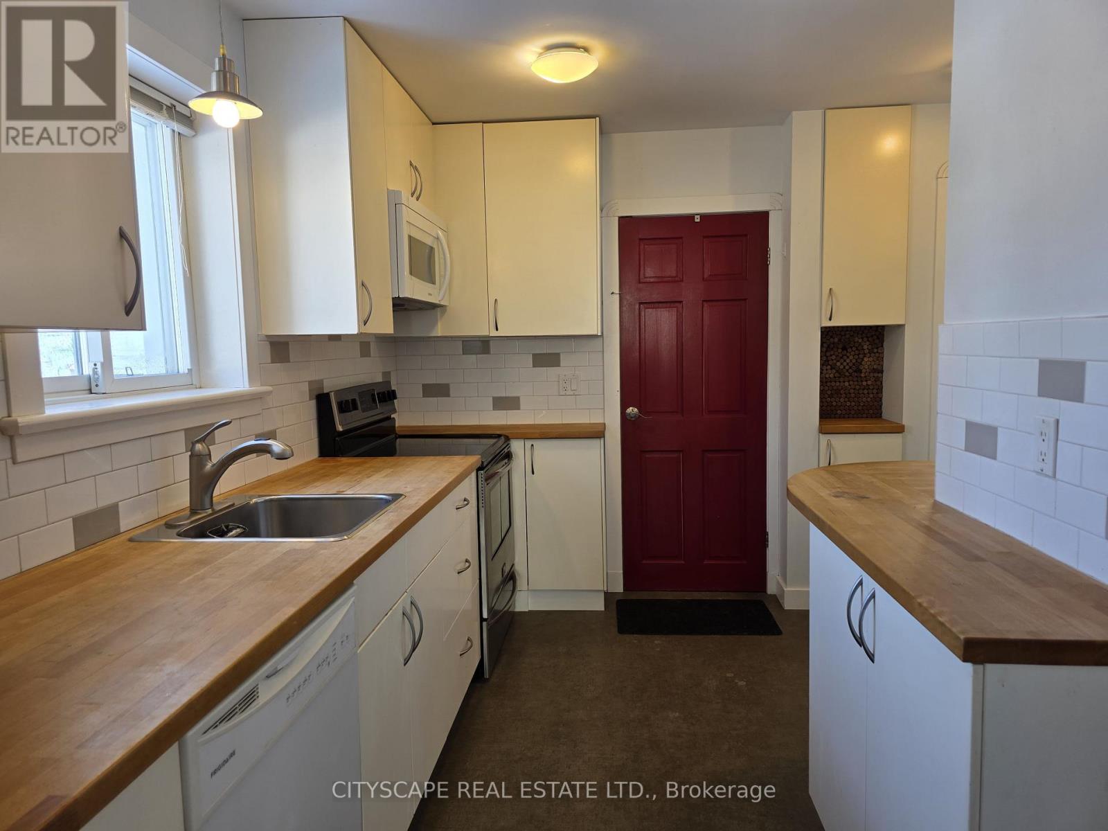 104 Patrick Street, Orillia, Ontario  L3V 5L5 - Photo 10 - S12786758